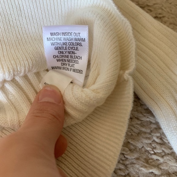 Croft & Barrow Creamy Ribbed Turtleneck - Picture 5 of 7